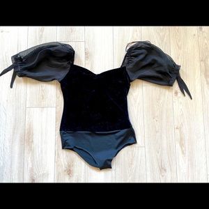 Medium Zara Womens black velvet bodysuit